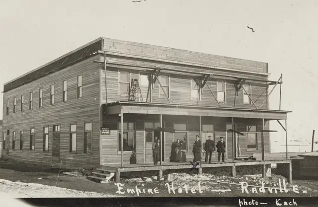 Empire Hotel